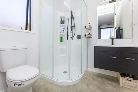 Photo of property in 17 Hopkirk Avenue, Wallaceville, Upper Hutt, 5018