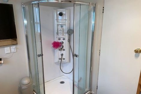 Photo of property in 25 Kensington Place, Fairfield, Hamilton, 3214