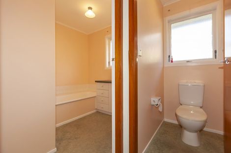 Photo of property in 21 Alexander Road, Raumati Beach, Paraparaumu, 5032