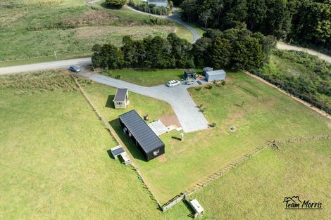 Photo of property in 690 Gorge Road, Maungaturoto, 0588