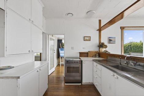 Photo of property in 20 Cameron Street, New Plymouth, 4310