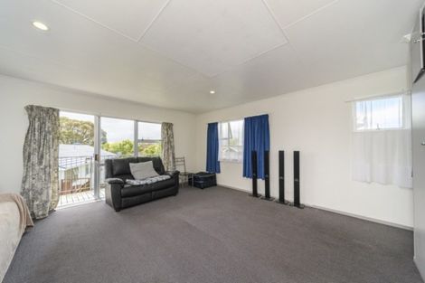 Photo of property in 24 Paradise Place, Milson, Palmerston North, 4414