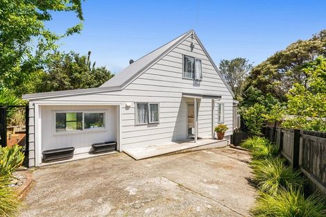 Photo of property in 46a Elliston Crescent, Stanmore Bay, Whangaparaoa, 0932