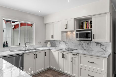 Photo of property in 3251 Paparoa-oakleigh Road, Paparoa, 0571