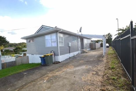 Photo of property in 17 Sabot Place, Massey, Auckland, 0614