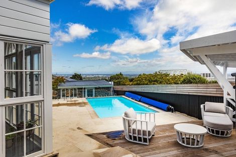 Photo of property in 81a Dyers Pass Road, Cashmere, Christchurch, 8022