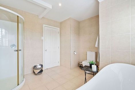 Photo of property in 86 Pemberton Avenue, Bayview, Auckland, 0629