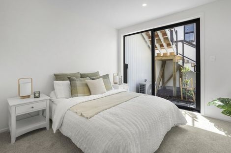 Photo of property in 2 Pascoe Avenue, Paremata, Porirua, 5026