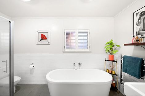 Photo of property in 6 Tudor Crescent, Chedworth, Hamilton, 3210