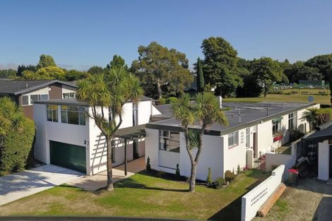 Photo of property in 24 Guinness Crescent, Ilam, Christchurch, 8041