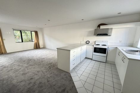 Photo of property in Lynn Park Terrace, 26/12 Ambrico Place, New Lynn, Auckland, 0600