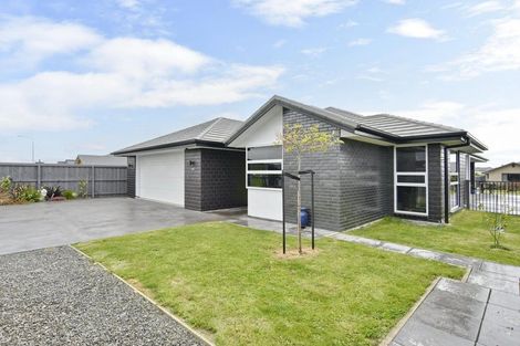 Photo of property in 14 Deans Place, Amberley, 7410