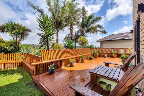 Photo of property in 15 Leafield Crescent, Henderson, Auckland, 0612