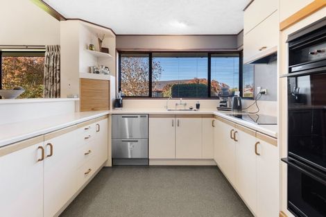 Photo of property in 3 Raeburn Place, Gore, 9710