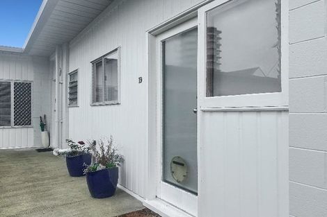 Photo of property in 19/72 Kitchener Road, Milford, Auckland, 0620