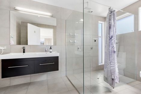 Photo of property in 33 Onslow Road, Lake Hayes, Queenstown, 9304