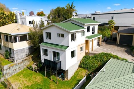 Photo of property in 22 Eighth Avenue, Tauranga, 3110