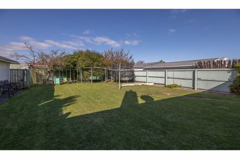 Photo of property in 11 Masham Road, Broomfield, Christchurch, 8042