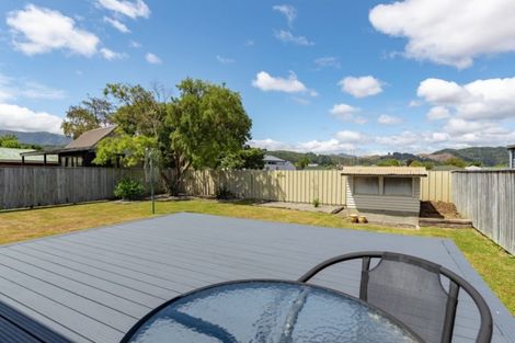 Photo of property in 19 Oxford Crescent, Ebdentown, Upper Hutt, 5018