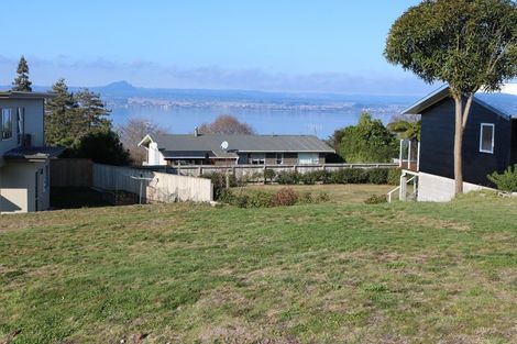 Photo of property in 3a Isobel Street, Acacia Bay, Taupo, 3330