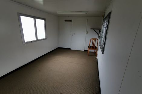 Photo of property in 2/17 Frobisher Way, Clendon Park, Auckland, 2103