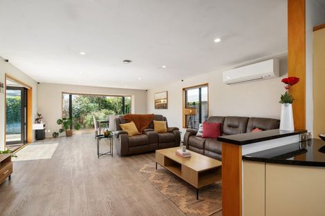 Photo of property in 11 Glenmore Avenue, Casebrook, Christchurch, 8051