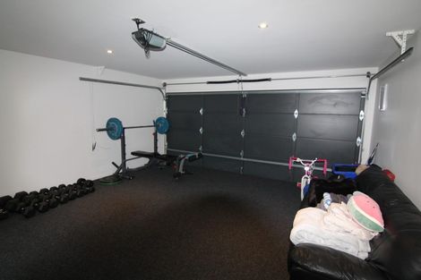 Photo of property in 5b Rimu Road, Mangere Bridge, Auckland, 2022