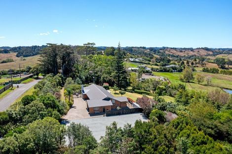 Photo of property in 15 Joblin Road, Wainui, Silverdale, 0994