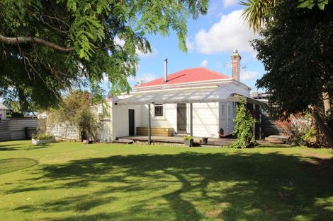 Photo of property in 28 Elliot Street, Inglewood, 4330