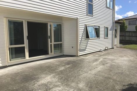 Photo of property in 76 Hugh Green Drive, Pinehill, Auckland, 0632