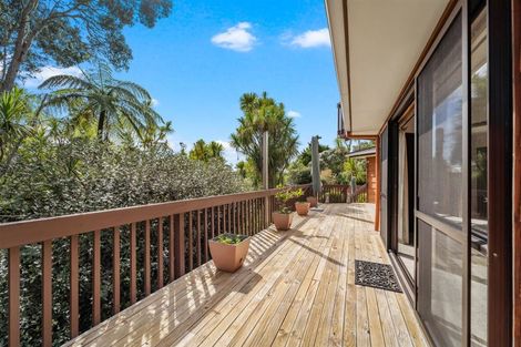 Photo of property in 47 Saddleback Rise, Murrays Bay, Auckland, 0630