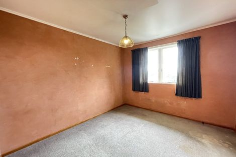 Photo of property in 16 Cypress Place, Sunnynook, Auckland, 0620