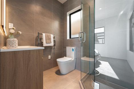 Photo of property in 46 Whakairo Crescent, Gulf Harbour, Whangaparaoa, 0930