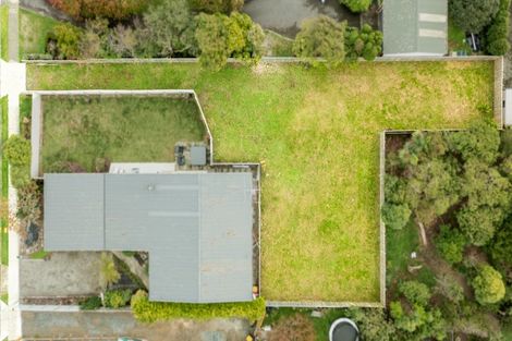 Photo of property in 11 Rimu Street, Waikanae, 5036