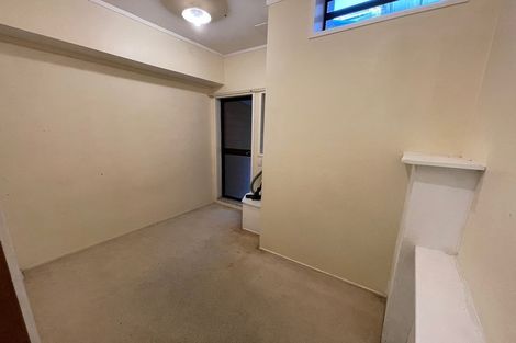 Photo of property in 166 Chelsea View Drive, Chatswood, Auckland, 0626