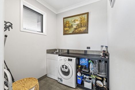 Photo of property in 10 Hanalin Drive, Marton, 4710