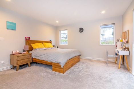 Photo of property in 18 Golden Morning Drive, Albany Heights, Auckland, 0632
