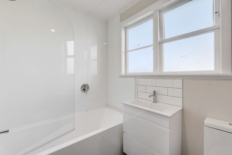 Photo of property in 7 Goldsmith Crescent, Levin, 5510