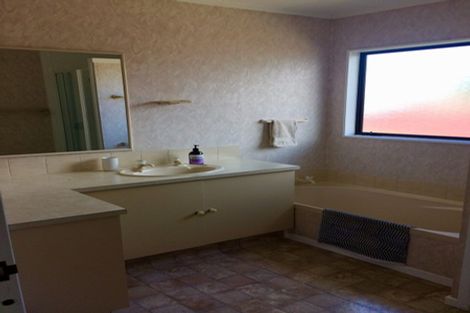 Photo of property in 559b Maunganui Road, Mount Maunganui, 3116