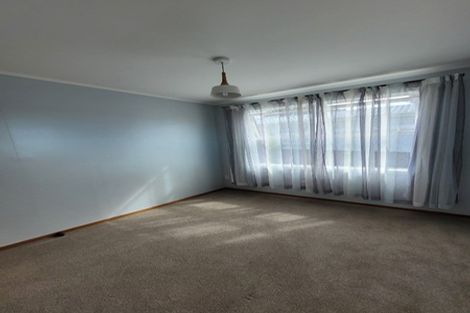Photo of property in 79 Lauderdale Road, Birkdale, Auckland, 0626