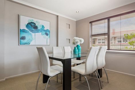 Photo of property in 33 Wingate Street, Redwood, Christchurch, 8051