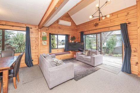 Photo of property in 82 Treadwell Street, Springvale, Whanganui, 4501