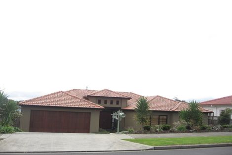 Photo of property in 40 Mt Lebanon Crescent, The Gardens, Auckland, 2105