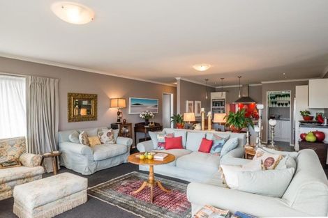 Photo of property in 2 Bluewater Place, Paraparaumu, 5032