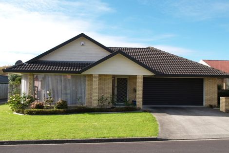 Photo of property in 1/10 Caldbeck Rise, Northpark, Auckland, 2013