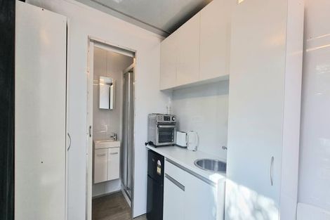 Photo of property in 1 Wilson Road, Glen Eden, Auckland, 0602