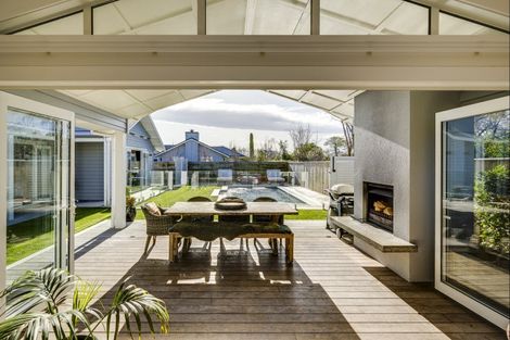 Photo of property in 18 Reynolds Road, Havelock North, 4130