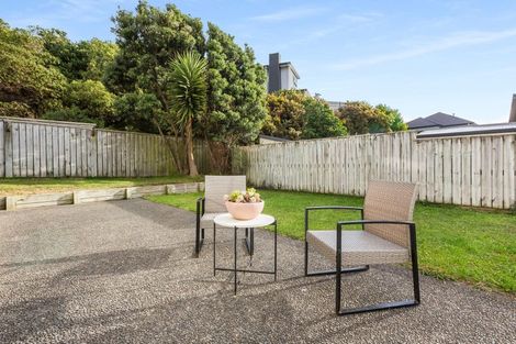 Photo of property in 9 Aspiring Terrace, Aotea, Porirua, 5024
