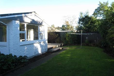 Photo of property in 2/4 Kyeburn Place, Avonhead, Christchurch, 8042