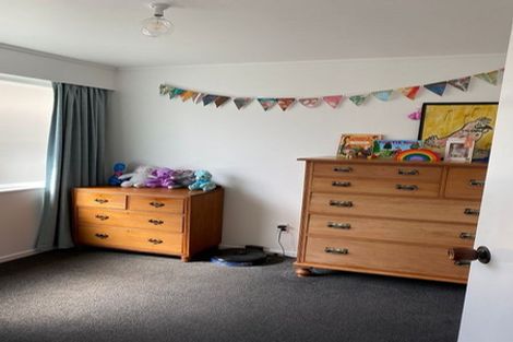 Photo of property in 12 Poto Street, Te Atatu South, Auckland, 0610